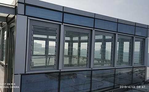 鋁合金百葉窗廠家淺談：如何進行玻璃百葉窗的安裝？